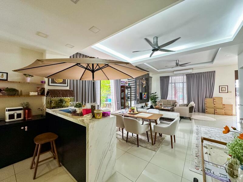 2-storey Terraced House for Sale in Setia Ecohill (Semenyih) - Zainul Rashid - Living Room - PropertyGuru.com.my