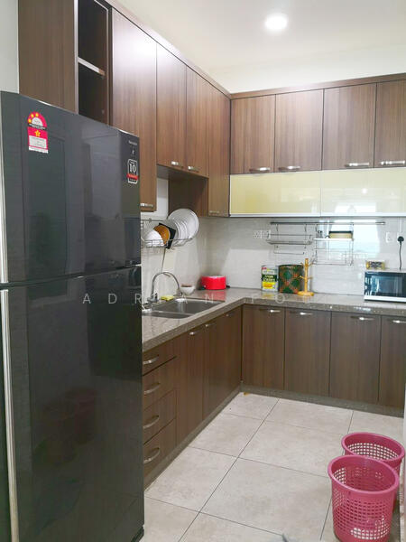 The Oasis untuk Untuk Disewa - RM 2,000 /bulan, Feb 2026 - Kitchen - PropertyGuru.com.my