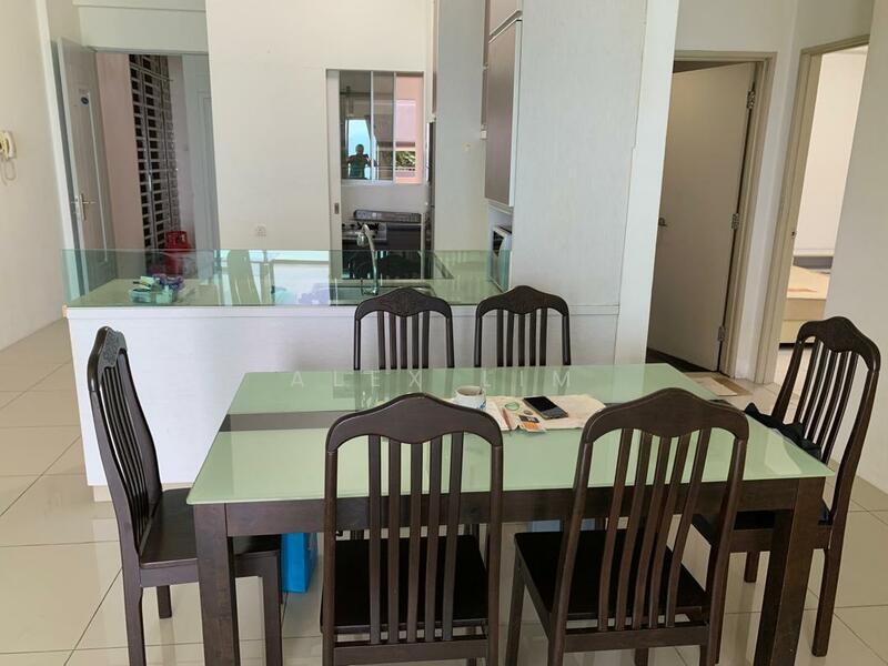 10 Island Resort untuk Untuk Disewa - RM 2,199 /bulan, Mac 2026 - Dining Room - PropertyGuru.com.my
