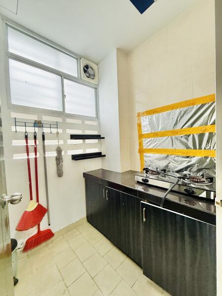 Condominium for Rent at Lagoon Suites - Erin Yusof - Kitchen - PropertyGuru.com.my