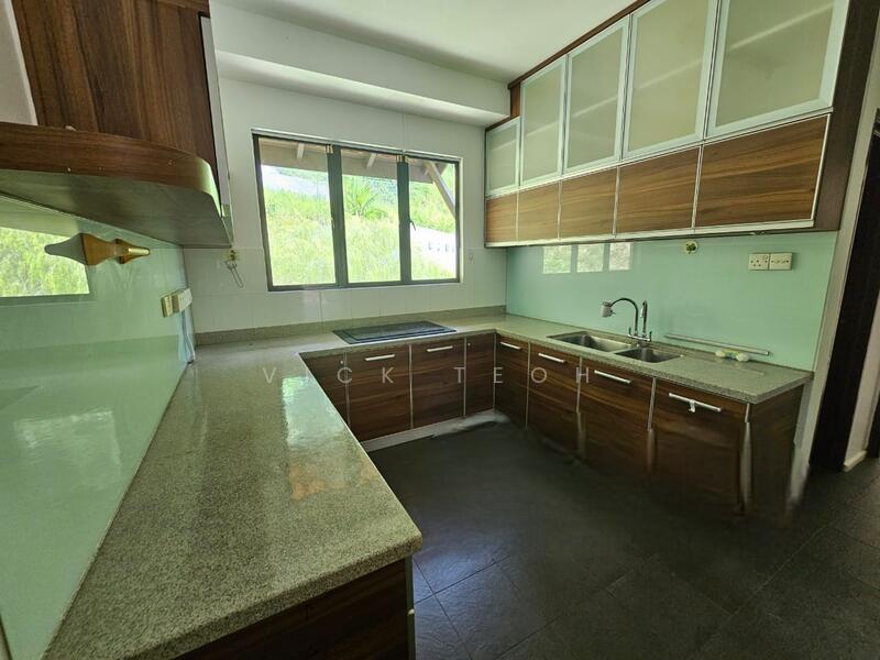 3-storey Terraced House for Sale in Tanjung Bungah (Penang) - Vick Teoh - Kitchen - PropertyGuru.com.my