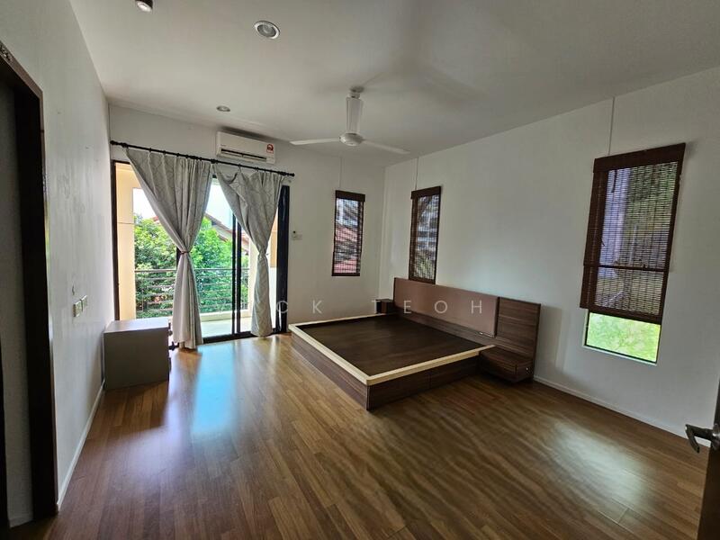 3-storey Terraced House for Sale in Tanjung Bungah (Penang) - Vick Teoh - Bedroom - PropertyGuru.com.my