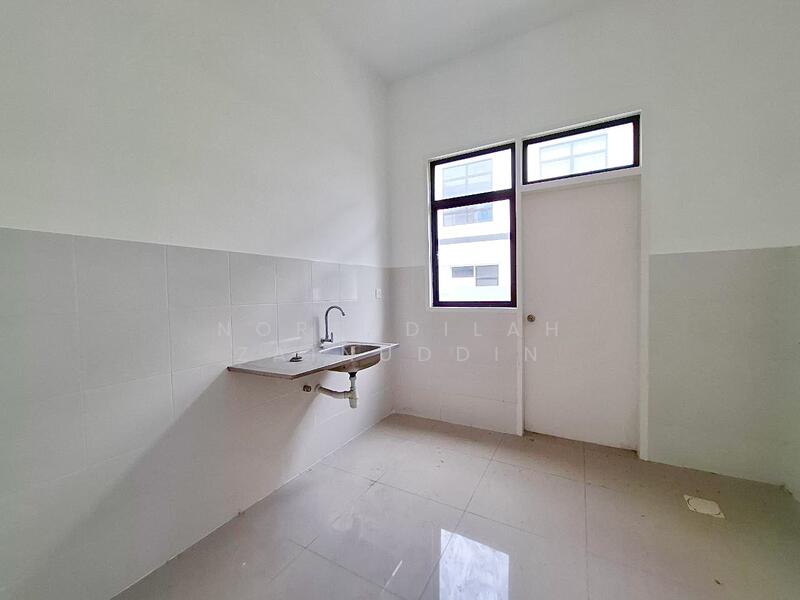 2-storey Terraced House for Sale in Shah Alam (Selangor) - NORFADILAH ZAINUDDIN - Kitchen - PropertyGuru.com.my