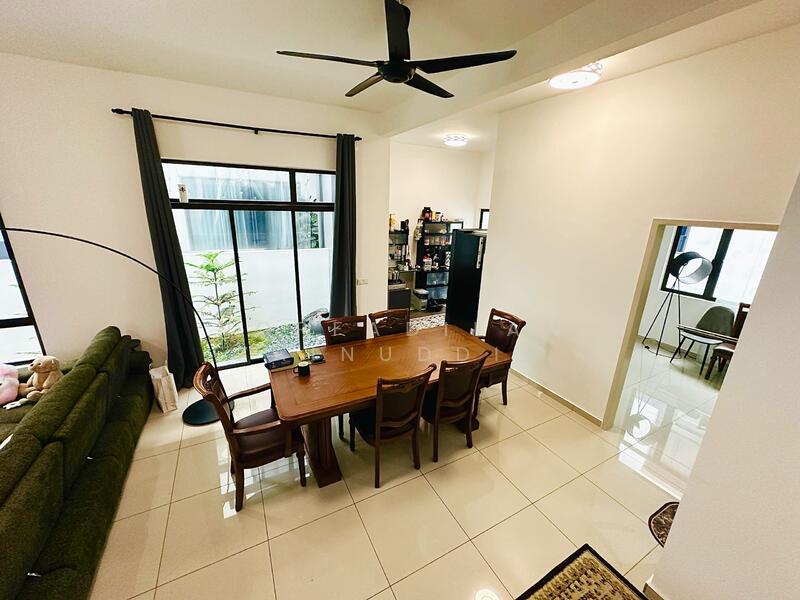 Terraced House for Sale in Eco Grandeur (Puncak Alam) - NORFADILAH ZAINUDDIN - Dining Room - PropertyGuru.com.my
