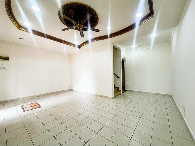 Taman Pinggiran Saujana Kajang untuk Untuk Dijual - RM 570,000, Apr 2026 - Living Room - PropertyGuru.com.my