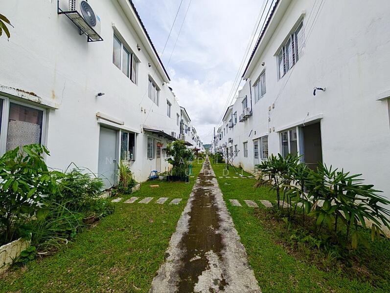 Townhouse for Sale in Kuala Selangor (Selangor) - NORFADILAH ZAINUDDIN - Exterior - PropertyGuru.com.my