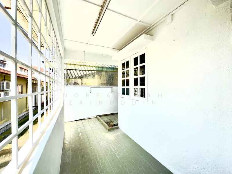 2-storey Terraced House for Sale in Usj 9 (Subang Jaya) - NORFADILAH ZAINUDDIN - Balcony - PropertyGuru.com.my