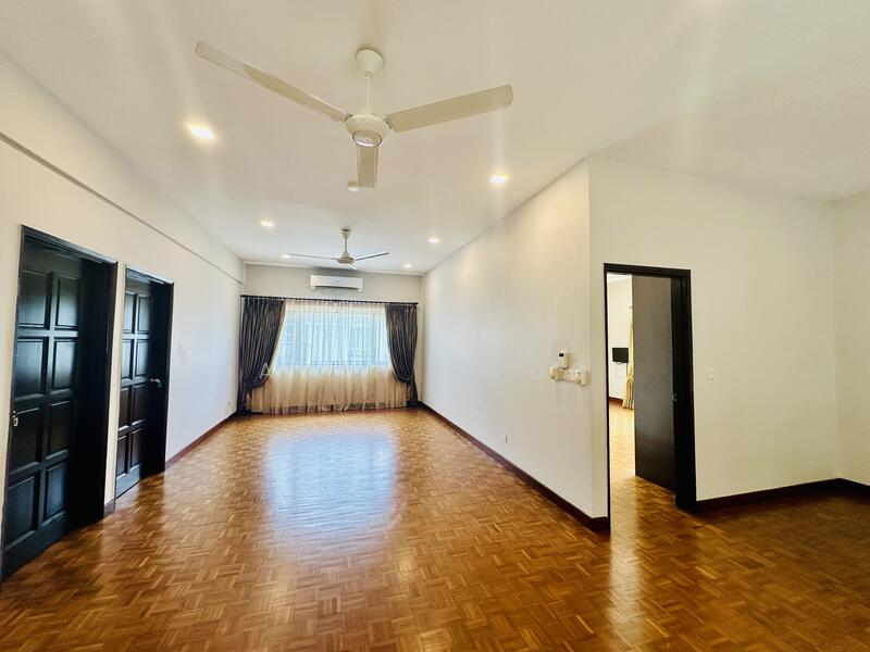 Bungalow for Sale in Taman Hillview (Ulu Kelang) - Ravin Judge - Living Room - PropertyGuru.com.my