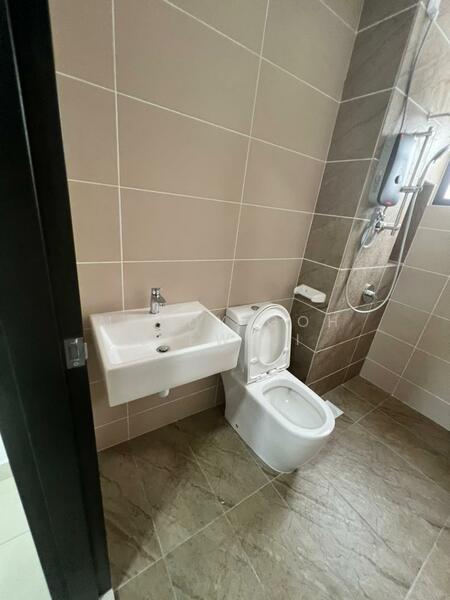 Service Residence for Rent at Veranda Residence - Mandy Goh Siew Li - Bathroom - PropertyGuru.com.my