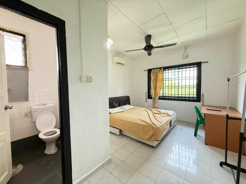 Bungalow for Sale in Taman Sri Amar (Johor Bahru) - Alan Ler - Bedroom - PropertyGuru.com.my