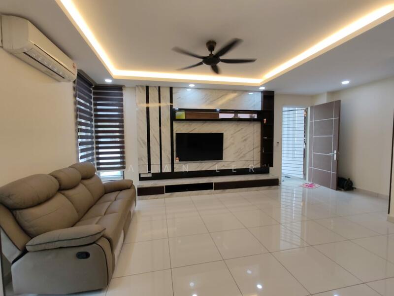 2-storey Terraced House for Sale in Setia Eco Village (Gelang Patah) - Alan Ler - Living Room - PropertyGuru.com.my
