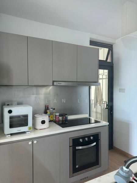 Crescent Bay Suites (Teluk Bayu) untuk Untuk Dijual - RM 420,000, Feb 2026 - Kitchen - PropertyGuru.com.my