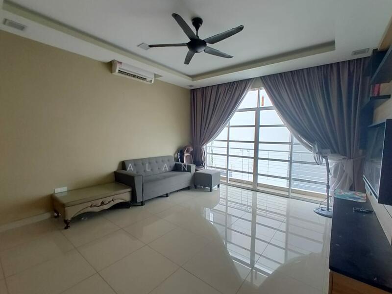 Apartment for Sale at Nusa Heights (Nusa Puncak) - Alan Ler - Living Room - PropertyGuru.com.my