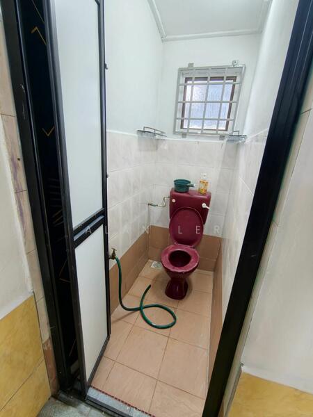 2-storey Terraced House for Sale in Permas Jaya (Johor Bahru) - Alan Ler - Bathroom - PropertyGuru.com.my