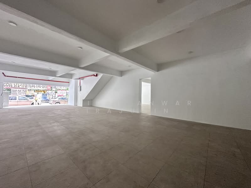 Kedai / Pejabat untuk Disewa di Taman Tun Dr Ismail (Kuala Lumpur) - Khairil Anwar Sirajudin - Interior - PropertyGuru.com.my