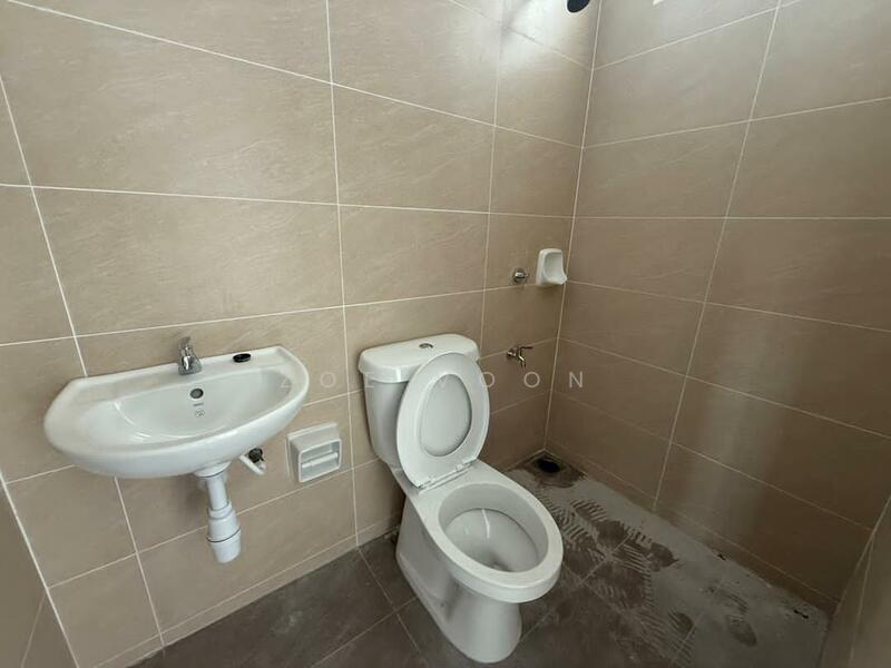 Terraced House for Sale in Bandar Dato Onn (Tebrau) - Zoe Voon - Bathroom - PropertyGuru.com.my