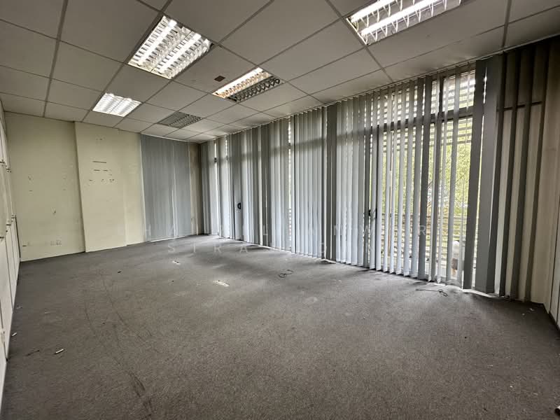 Shop / Office for Sale in Bukit Jelutong (Shah Alam) - Khairil Anwar Sirajudin - Interior - PropertyGuru.com.my