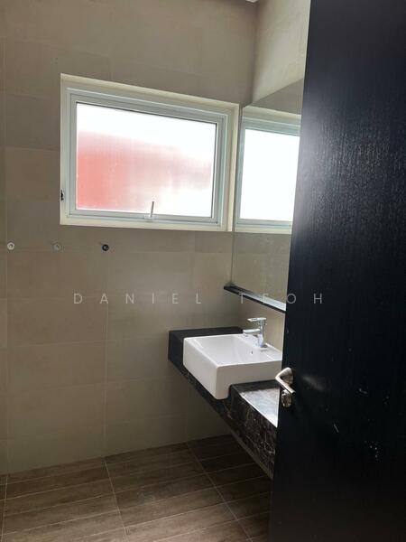 Permai Garden untuk Untuk Disewa - RM 7,500 /bulan, Feb 2026 - Bathroom - PropertyGuru.com.my