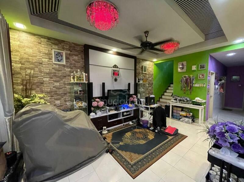 2-storey Terraced House for Sale in Skudai (Johor) - Boon Hau Lee - Living Room - PropertyGuru.com.my