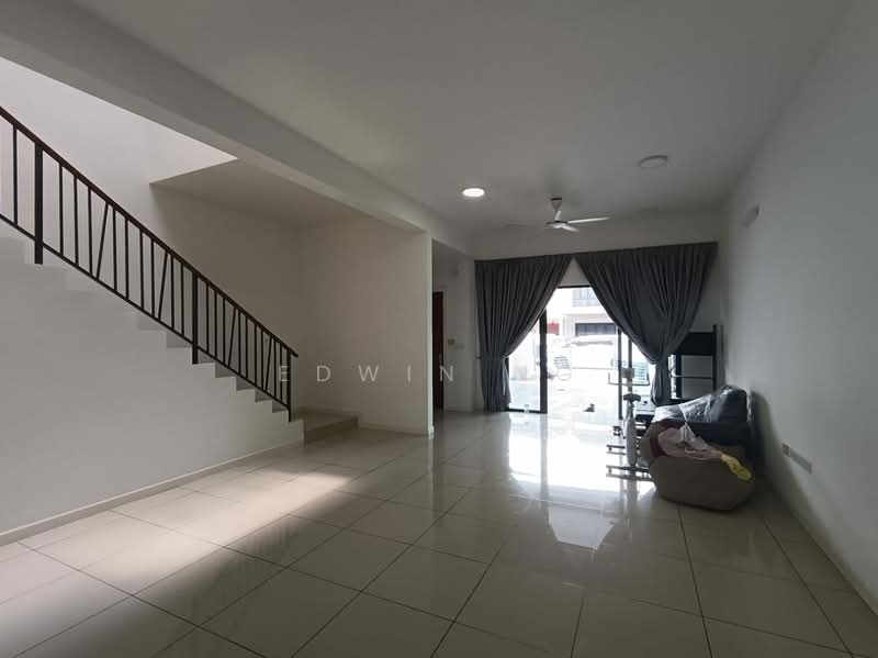 2-storey Terraced House for Sale in Puchong (Selangor) - Edwin Ng - Living Room - PropertyGuru.com.my
