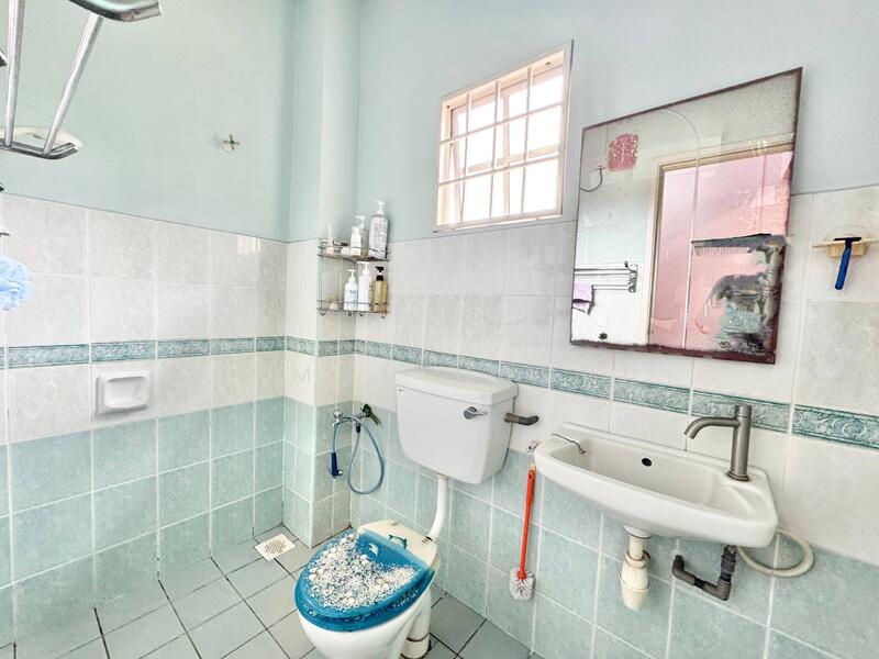 2-storey Terraced House for Sale in Taman Putra Prima (Puchong) - Ilman Nahri - Bathroom - PropertyGuru.com.my