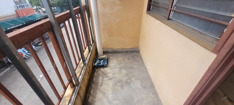 Shop / Office for Rent in Seksyen 7 (Shah Alam) - Lee Thai Chung - Balcony - PropertyGuru.com.my