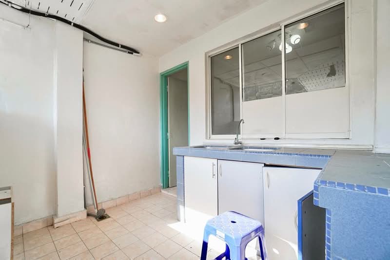 Condominium for Sale at Lojing Heights 1 - Azli Ibrahim - Kitchen - PropertyGuru.com.my