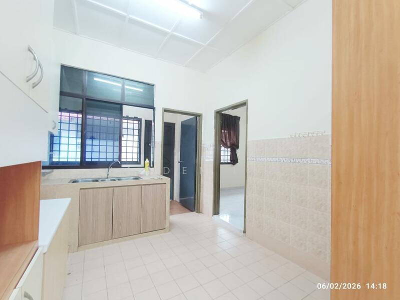 1-storey Terraced House for Rent in Bukit Indah (Iskandar Puteri (Nusajaya)) - Jayden Low - Kitchen - PropertyGuru.com.my