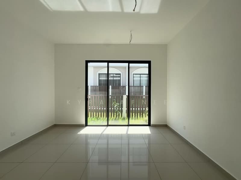 2-storey Terraced House for Sale in Cyberjaya (Selangor) - Kyra Afnee - Living Room - PropertyGuru.com.my
