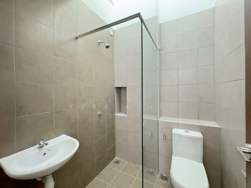 2-storey Terraced House for Sale in Cyberjaya (Selangor) - Kyra Afnee - Bathroom - PropertyGuru.com.my