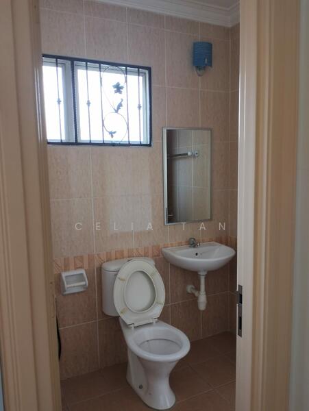 2-storey Terraced House for Sale in Putra Heights (Subang Jaya) - Celia Tan - Bathroom - PropertyGuru.com.my