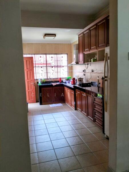 2-storey Terraced House for Sale in Putra Heights (Subang Jaya) - Celia Tan - Kitchen - PropertyGuru.com.my