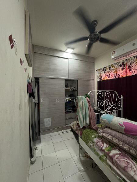 Townhouse for Sale in Bandar Tasik Kesuma (Beranang) - Bee Chin Ng - Bedroom - PropertyGuru.com.my