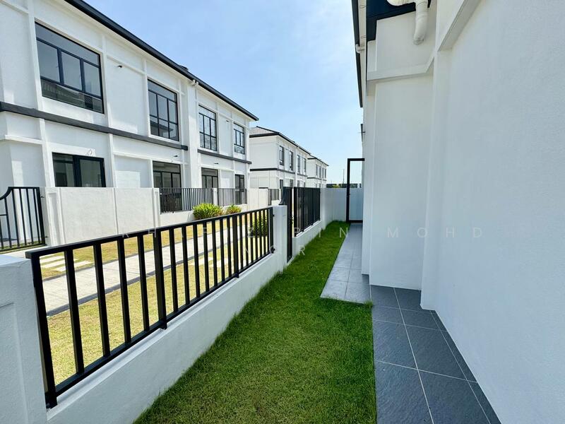 Semi-Detached House for Sale in Kuala Selangor (Selangor) - Norhafiz Bin Mohd Nor - Exterior - PropertyGuru.com.my