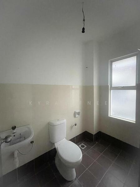 Bungalow for Sale in Bandar Baru Bangi (Selangor) - Kyra Afnee - Bathroom - PropertyGuru.com.my