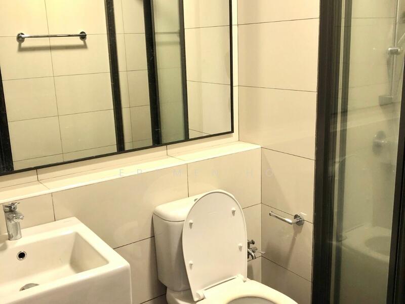 Service Residence for Sale at The Tamarind - Ertmen Ho - Bathroom - PropertyGuru.com.my