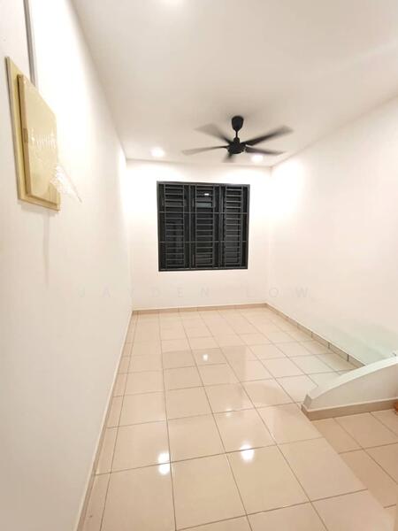 Untuk Disewa - Taman Austin Duta