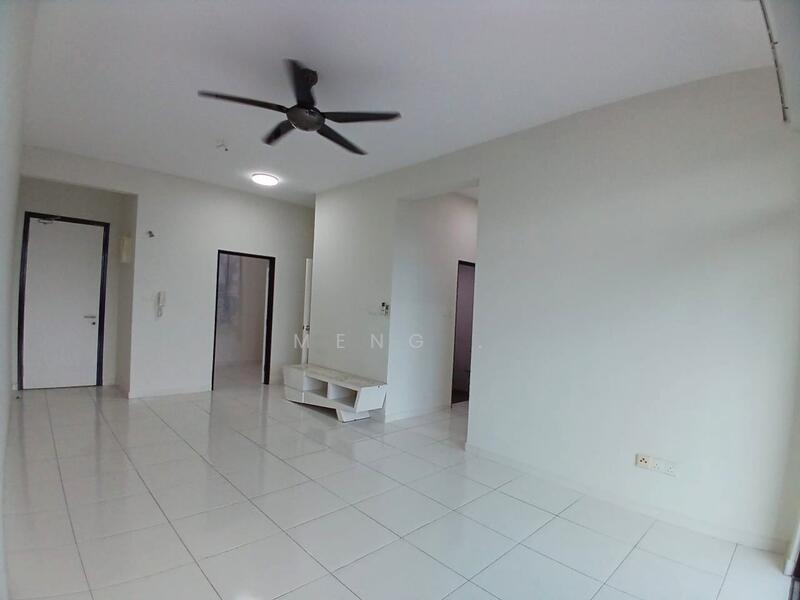 Service Residence for Sale at Sky Gardens Residences - Meng . - Living Room - PropertyGuru.com.my