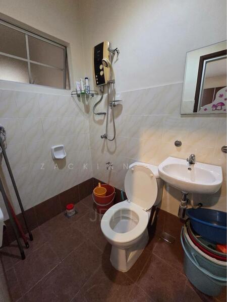 2-storey Terraced House for Sale in Bandar Bukit Tinggi 2 (Klang) - Zackinn Hoi - Bathroom - PropertyGuru.com.my