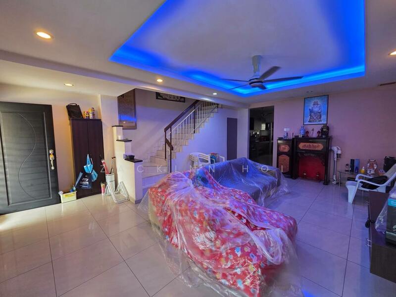 2-storey Terraced House for Sale in Bandar Bukit Tinggi 2 (Klang) - Zackinn Hoi - Living Room - PropertyGuru.com.my