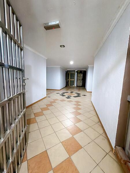 Danga View Apartment untuk Untuk Disewa - RM 1,900 /bulan, Feb 2026 - Corridor - PropertyGuru.com.my