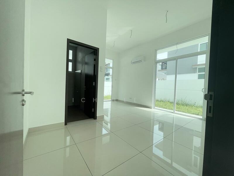 Semi-Detached House for Sale in Johor Bahru (Johor) - Michelle He - Living Room - PropertyGuru.com.my