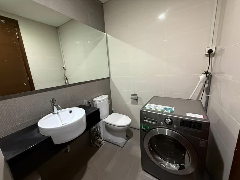 Condominium for Sale at Hampshire Residences - Bao Jie - Bathroom - PropertyGuru.com.my