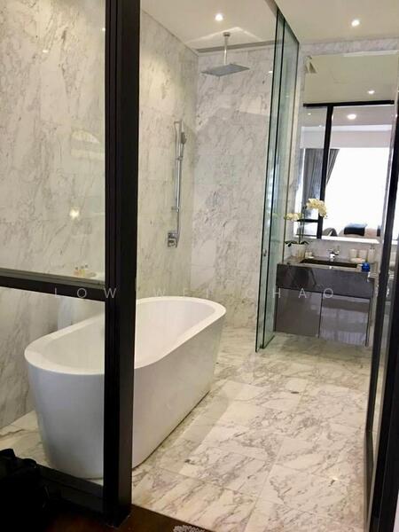 Banyan Tree Signatures untuk Untuk Disewa - RM 9,000 /bulan, Feb 2026 - Master Bathroom - PropertyGuru.com.my