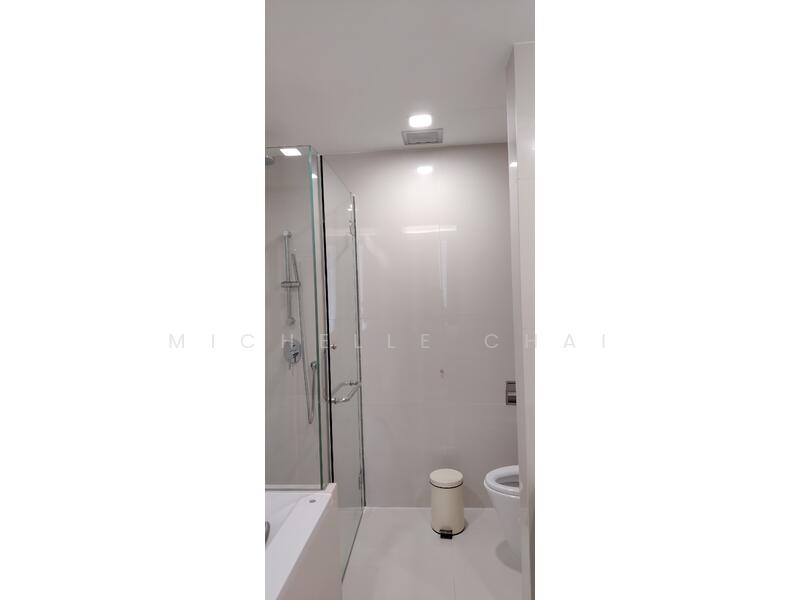 Cormar Suites (Fraser Place (Lot 163)) untuk Untuk Disewa - RM 3,100 /bulan, Feb 2026 - Bathroom - PropertyGuru.com.my