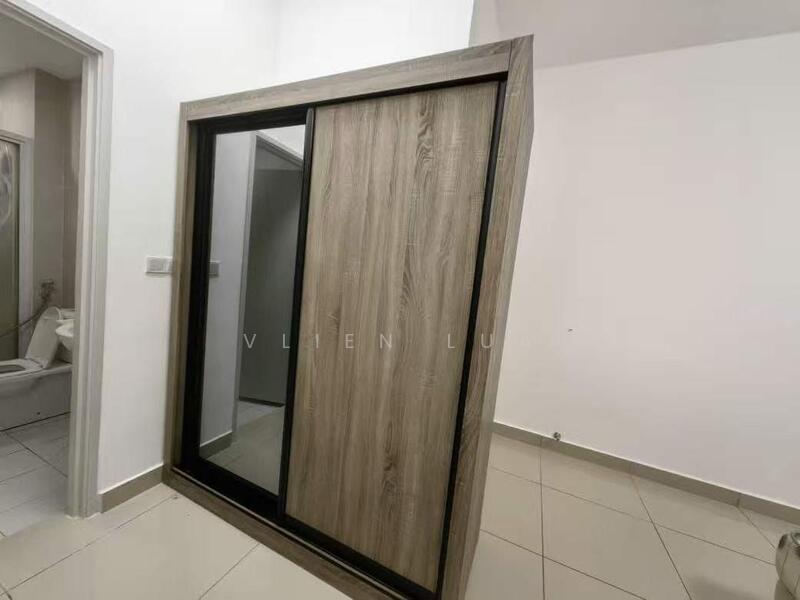 Service Residence for Rent at Meridin Bayvue @ Sierra Perdana - Vlien Lua - Bathroom - PropertyGuru.com.my