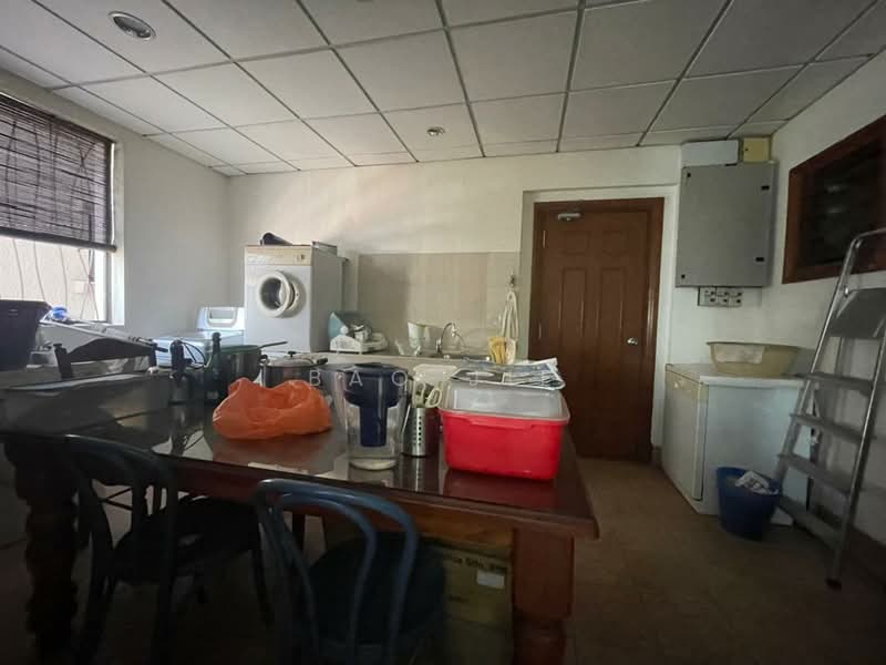 Condominium for Sale at Mont Kiara Damai Resort Condominium - Bao Jie - Kitchen - PropertyGuru.com.my
