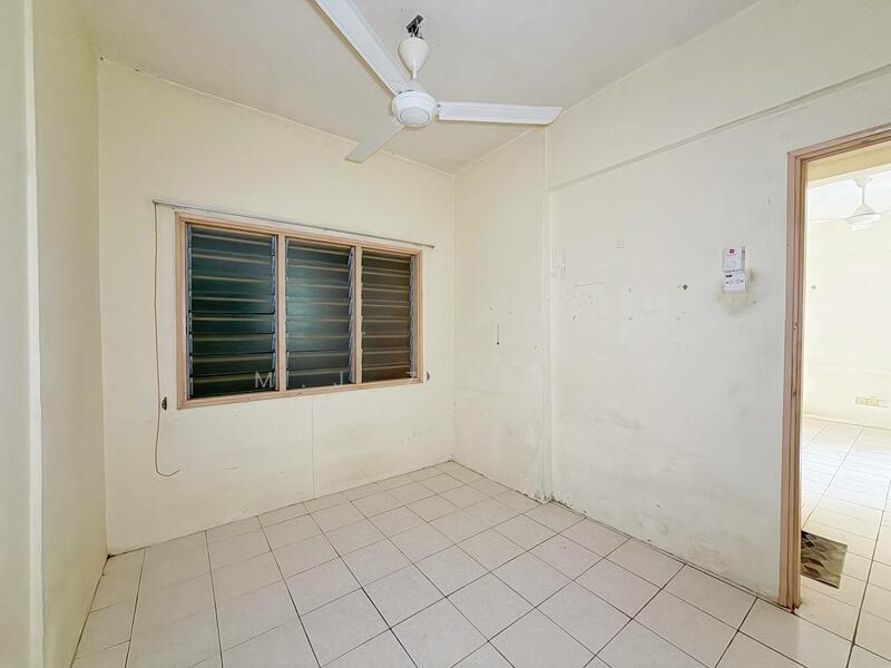 Apartment for Sale at Pangsapuri Permai Puteri - M.J Zairin - Interior - PropertyGuru.com.my