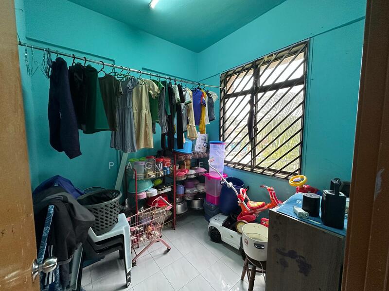 Flat for Sale at Flat Taman Perling - Paggie Tee - Interior - PropertyGuru.com.my