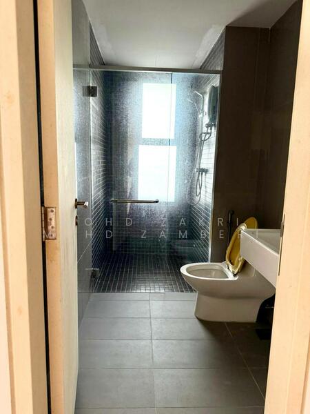 Service Residence for Sale at Renai Jelutong - Mohd Zakri Mohd Zamberi - Bathroom - PropertyGuru.com.my